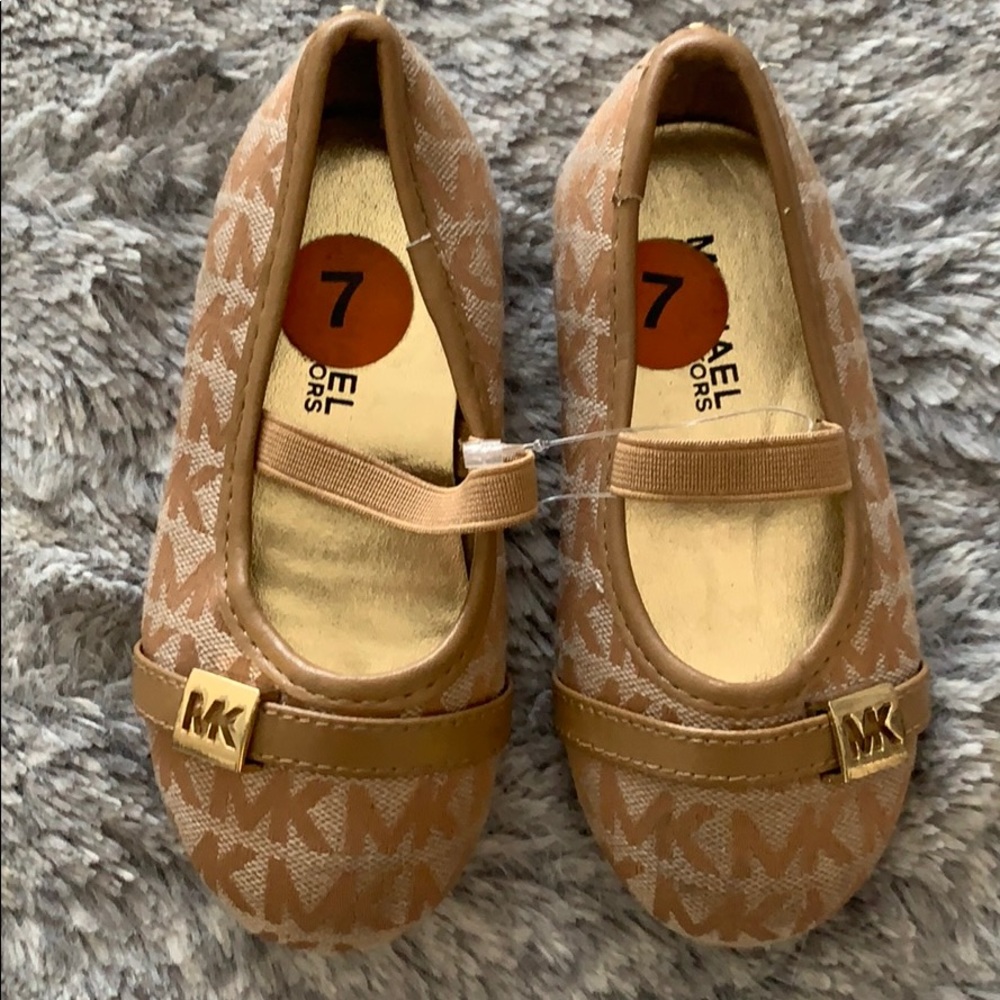 Michael Kors flats